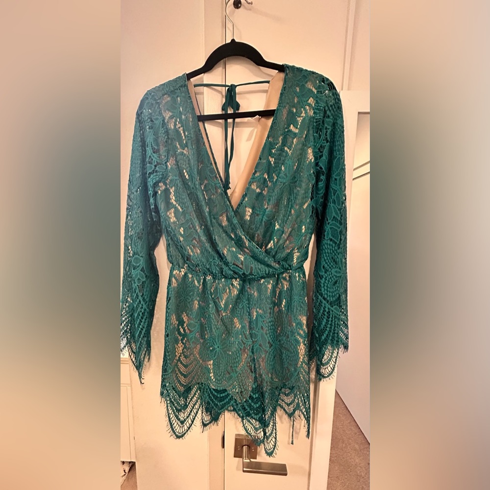 Green short lace romper